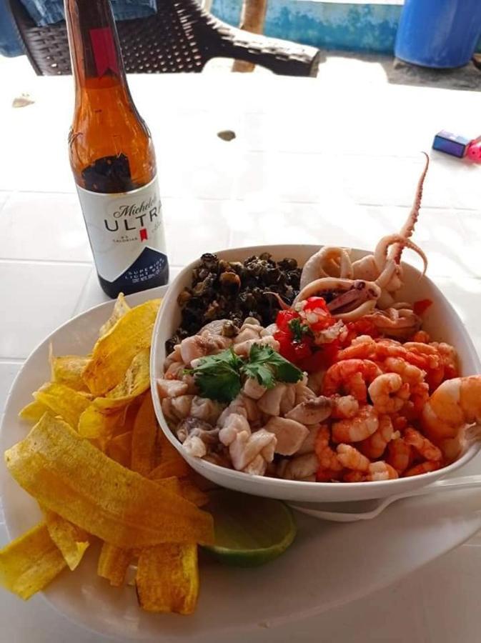 Отель Surf & Turf Zacatecoluca Экстерьер фото